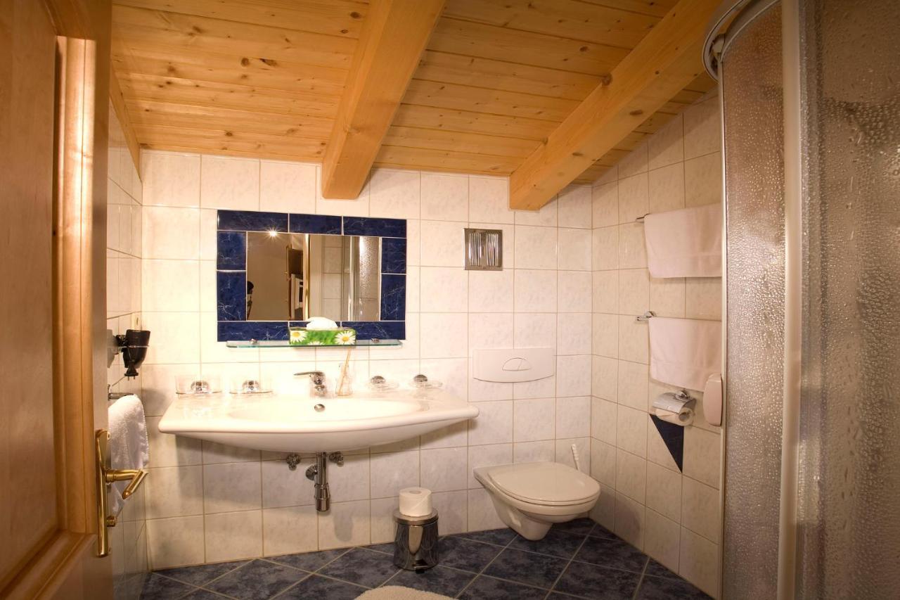 Ondres'N Hof Hotel Langenfeld Luaran gambar